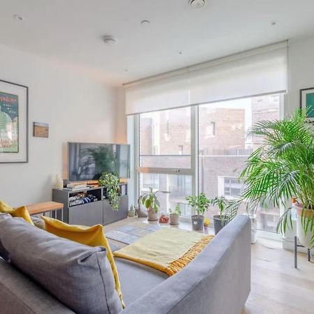Superb 1 Bedroom Apartment 3Mins From Tube Station London Exterior photo